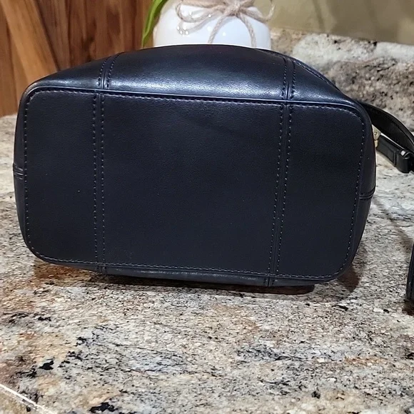 Tory Burch EUC Mini Drawstring Bucket Bag Purse Black Leather - Picture 7 of 8